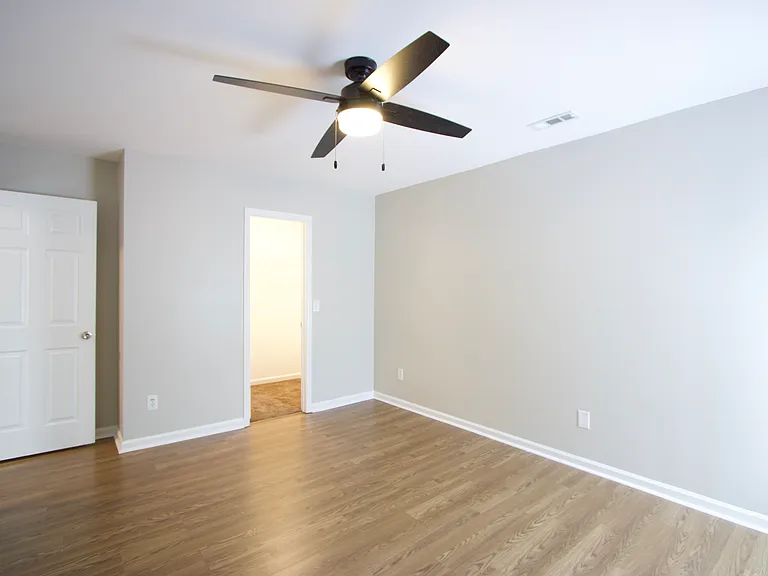 4216 Lake Woodard Dr — Photo 13