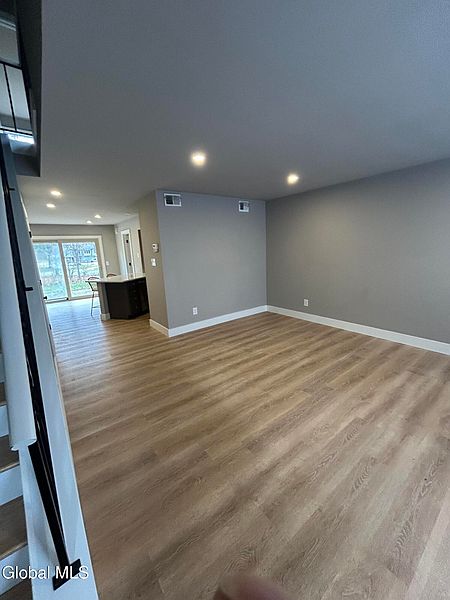 3rd image of 24 Minuteman Court