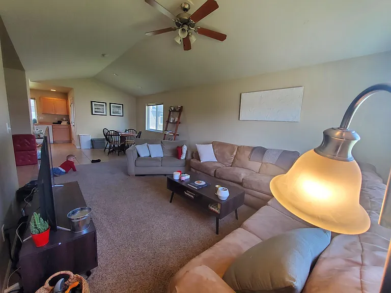 2309 N Water St — Photo 4