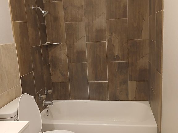 3rd image of 5314 Ponciana Dr #1