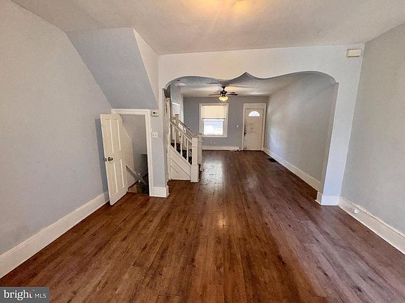 5th image of 314 N Robinson St