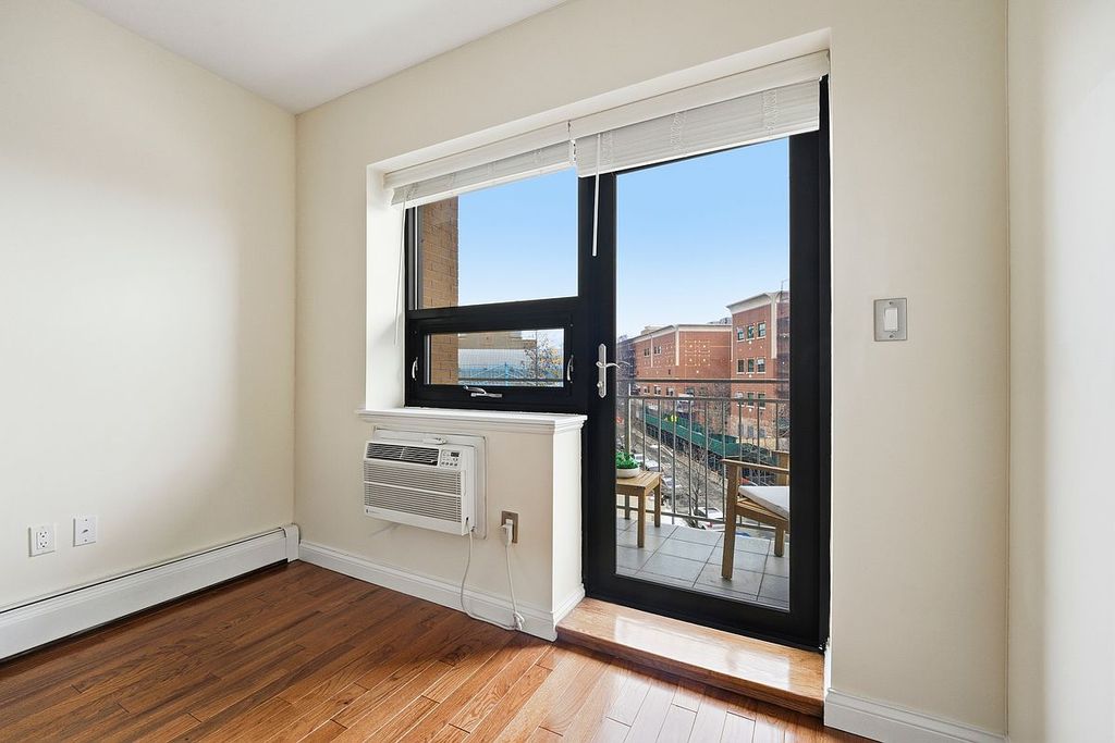 456 W 167th St APT 4H, New York, NY - View 4