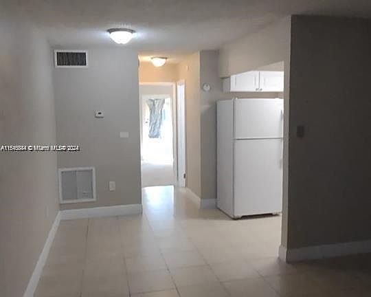 3rd image of 505 NW 177th St APT 106