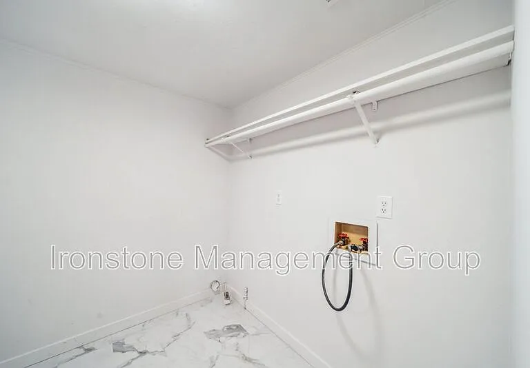 10235 NW 84th Ave #OK — Photo 12