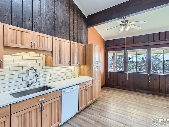 4th image of 4709 Beverly Dr