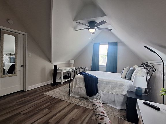 5th image of 1708-1710 Bolivar St #1710B