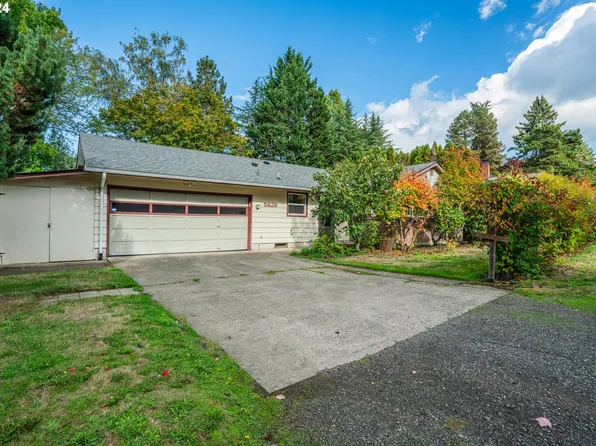 5829 SW Texas St, Portland, OR 97219