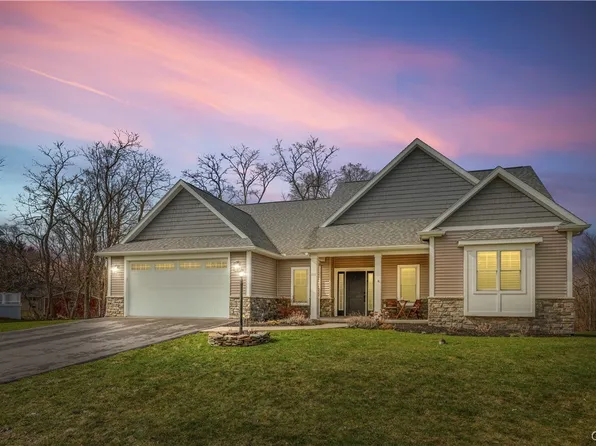 111 Left Field Crse, Manlius, NY 13104