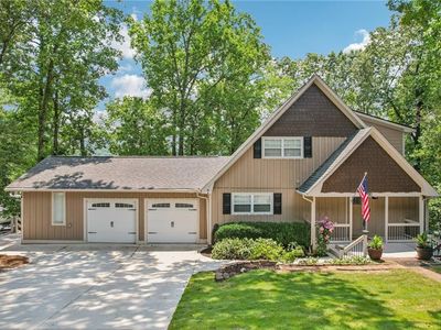 890 Lake Dr, Snellville, GA, 30039