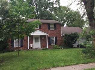 9733 Riggs St, Overland Park, KS 66212