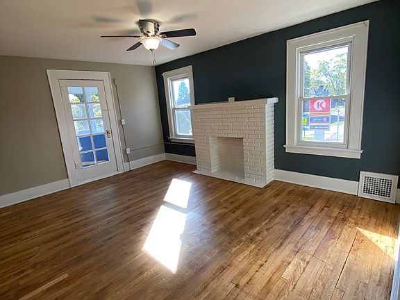 2nd image of 1806 4th St #1810