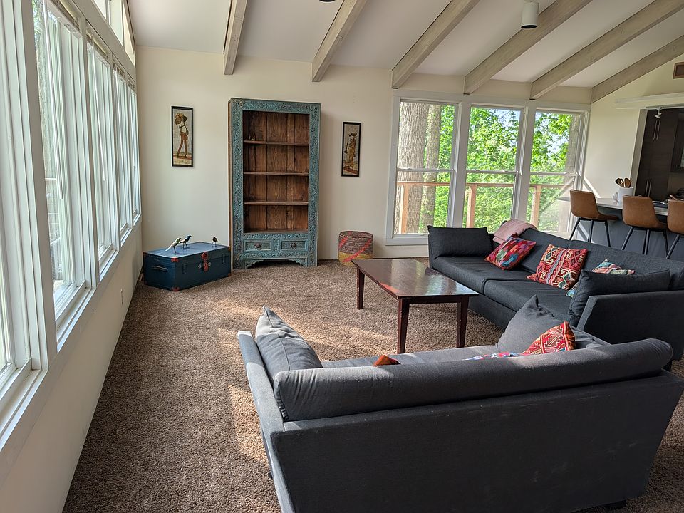 1st image of 2 Forrest Ln