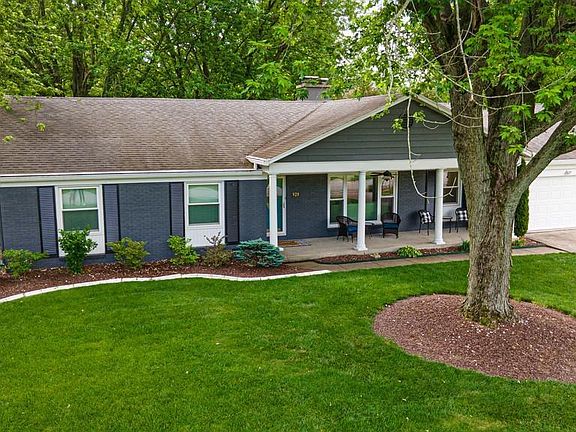 3rd image of 928 Oakdale Dr