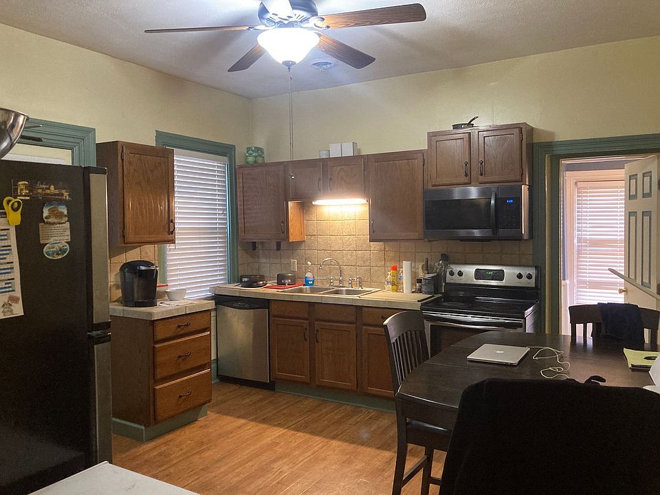 1st image of 2125 Sarah St #2