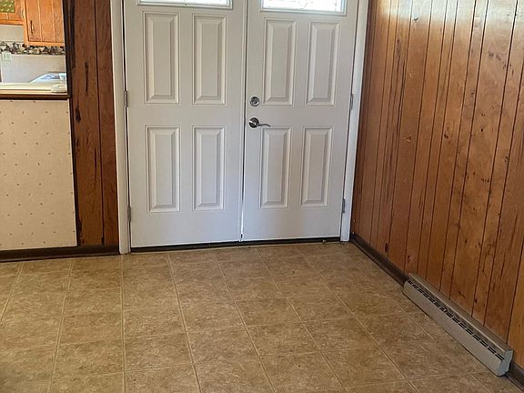 5th image of 544 E Porter Ave