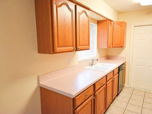 3rd image of 341 Hidden Lake Dr