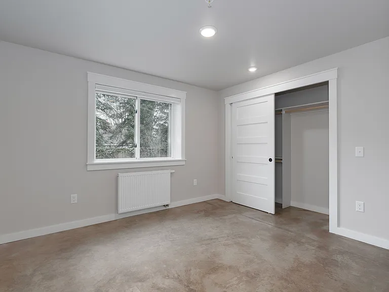 6960 SW Canyon Rd — Photo 3