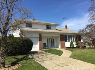 2469 Cliff Ln, Bellmore, NY 11710