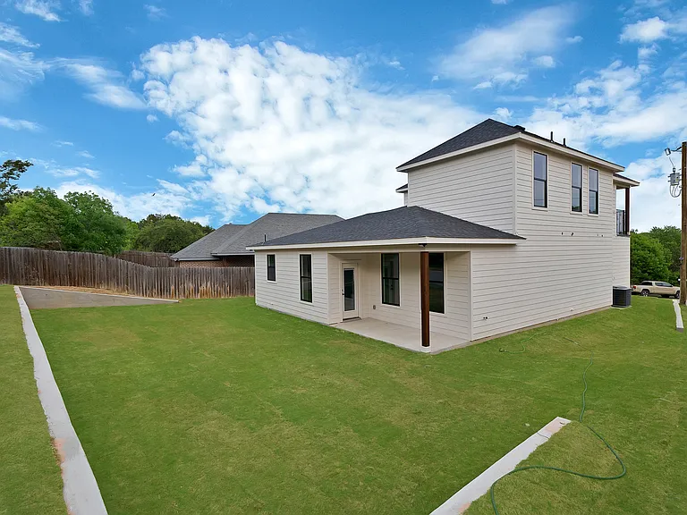 2925 River Ridge Ct — Photo 32