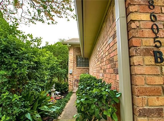 4th image of 8605 Cima Oak Ln #B-21