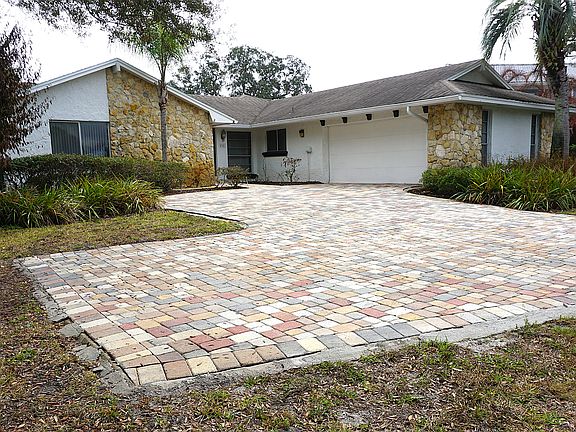 2nd image of 8981 Levalley Ct