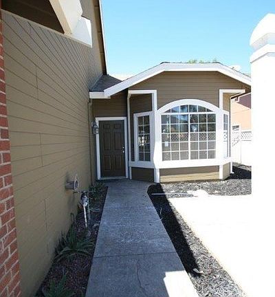 2nd image of 204 Porter St