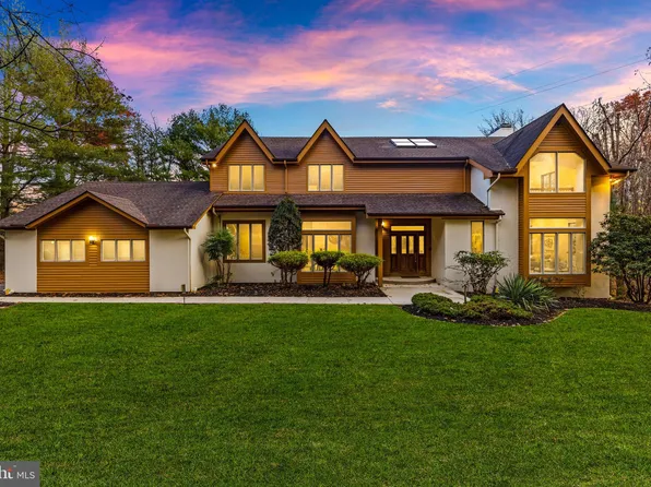 2211 Caves Rd, Owings Mills, MD 21117