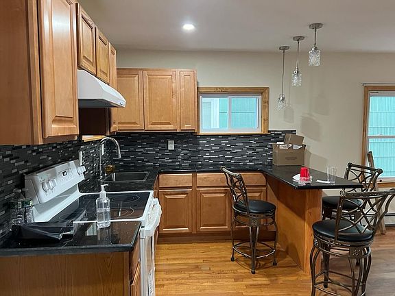5th image of 16 Louisa St