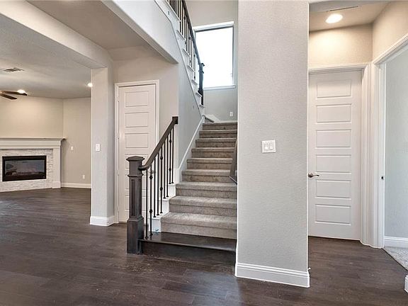 5th image of 1642 Olive Ave