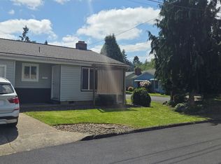 613 S 2nd St, Silverton, OR 97381
