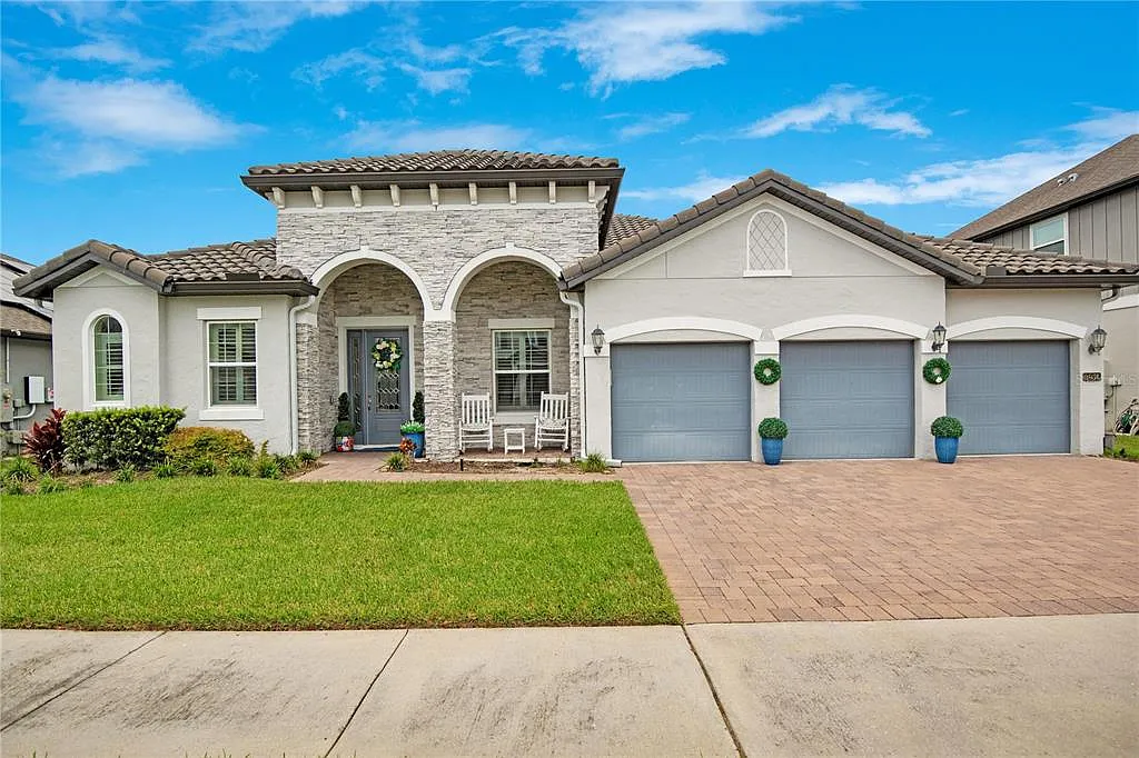 4 bed, 3.0 bath, 3050 sqft, $5,500 — Photo 1