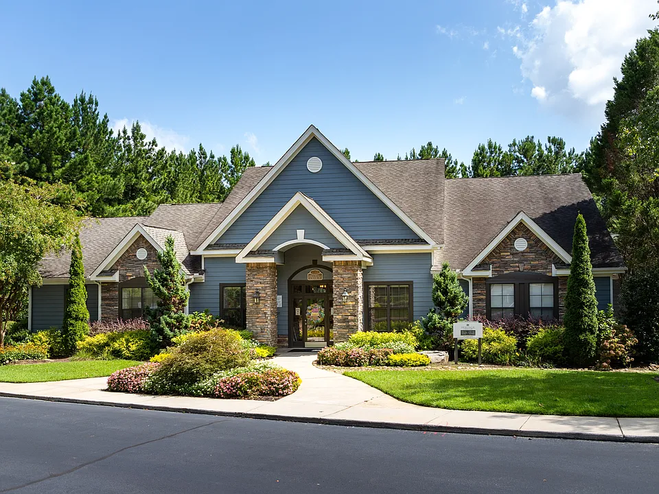 Heritage at Riverstone leasing office and clubhouse