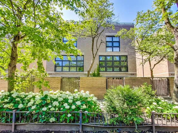 929 W Wrightwood Ave #A, Chicago, IL 60614