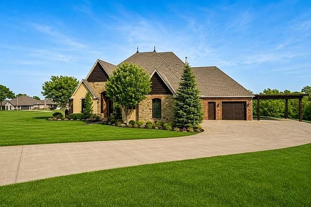 1st image of 3508 N Grant Dr
