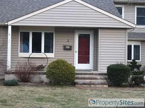 5 Spring Garden Rd photo 1