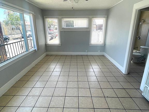 3rd image of 431 Dawson Ave #0
