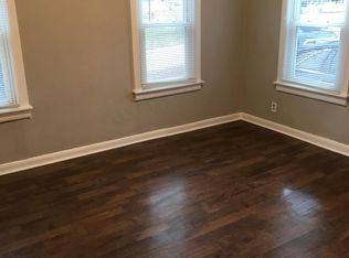 430 E Gray St, Des Moines, IA 50315