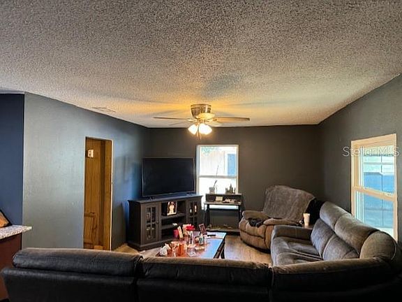 2nd image of 4755 20th St