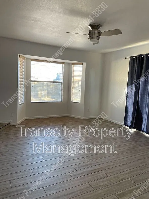 4 bed, 2.5 bath, 1550 sqft, $2,095 — Photo 4