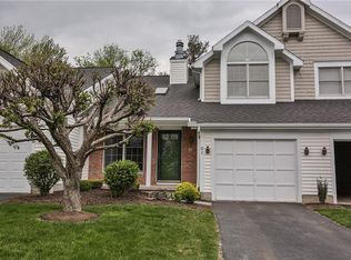 21 Overview Cir, Rochester, NY 14623