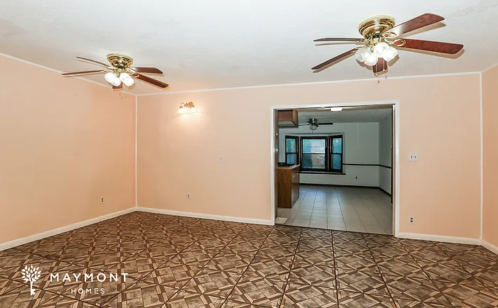 1146 E Fayetteville Rd — Photo 6