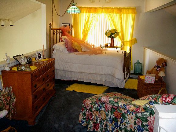 loft-optional bedroom