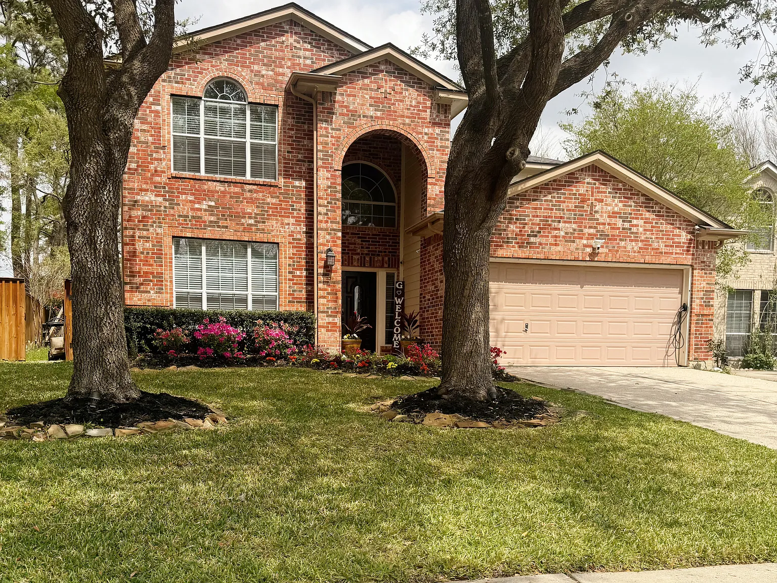 6211 Knollwood Trl — Photo 1