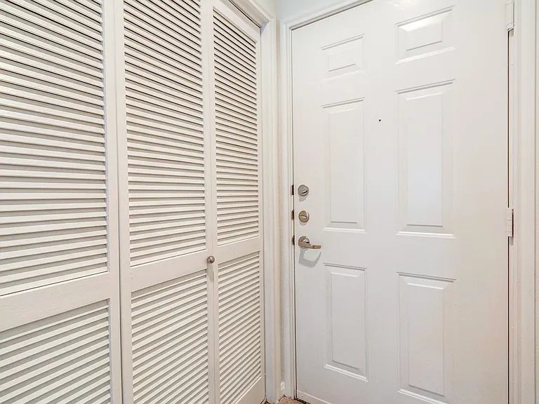 6030 Winsome Ln — Photo 8