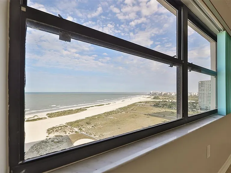1270 Gulf Blvd #1706 — Photo 25