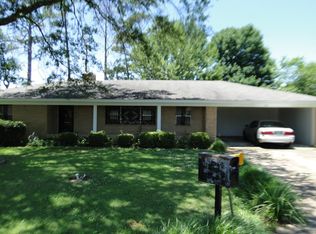 104 Maplewood Dr, Itta Bena, MS 38941