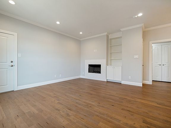 4th image of 10738 Park Village Pl APT D