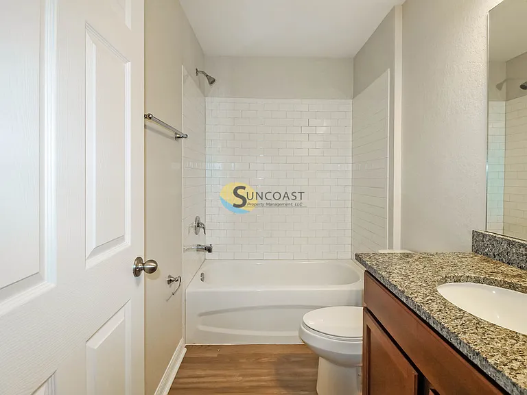 2103 NE 78th Ln — Photo 25