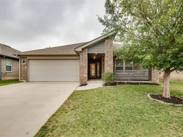 216 Evermore Ln, Yukon, OK 73099