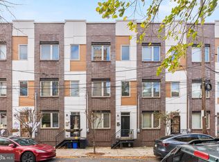 104 Turner St, Philadelphia, PA 19122